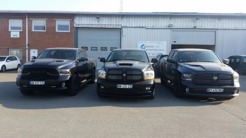 DODGE RAM 1500 5L7 V8 HEMI 404CV 295KW 2017 91L (7)