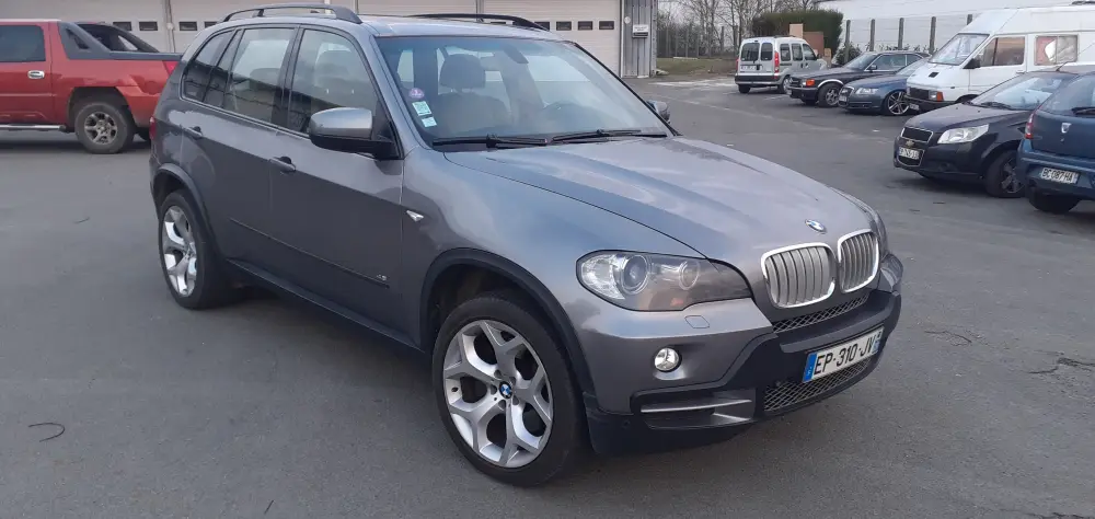 BMW X5 E70 4L8 I XDRIVE 355CV 265KW 2007 91L (6)