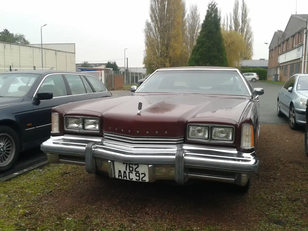 79 OLDSMOBILE TORONADO 7L5 215CV160KW 1976 120L (5)